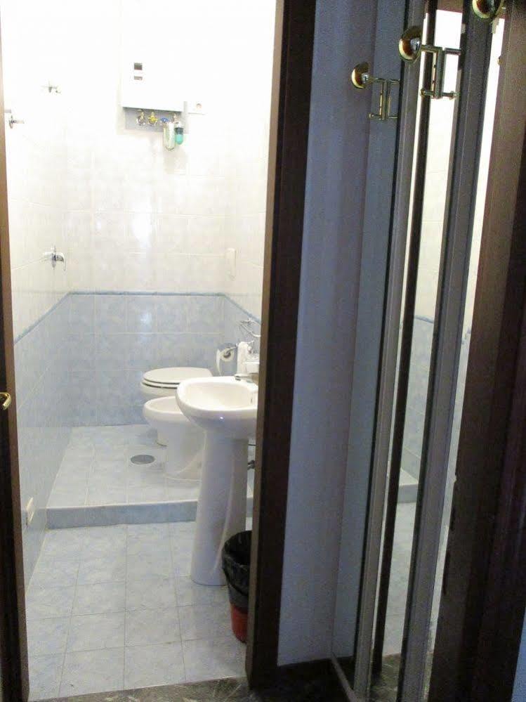 Maxim Rooms Rome Luaran gambar