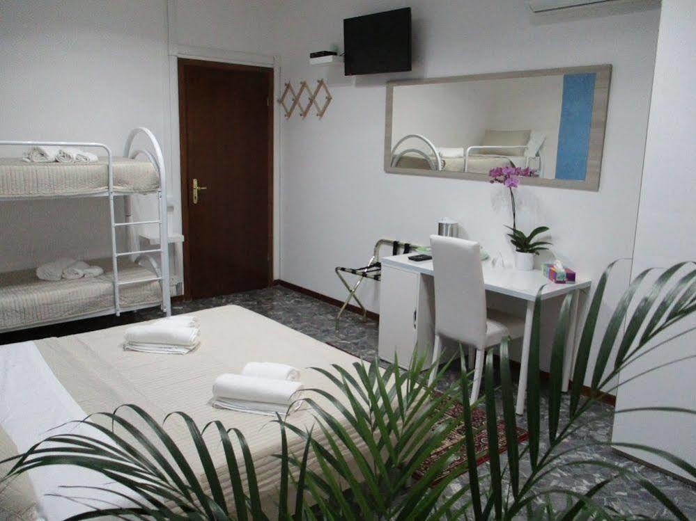 Maxim Rooms Rome Luaran gambar