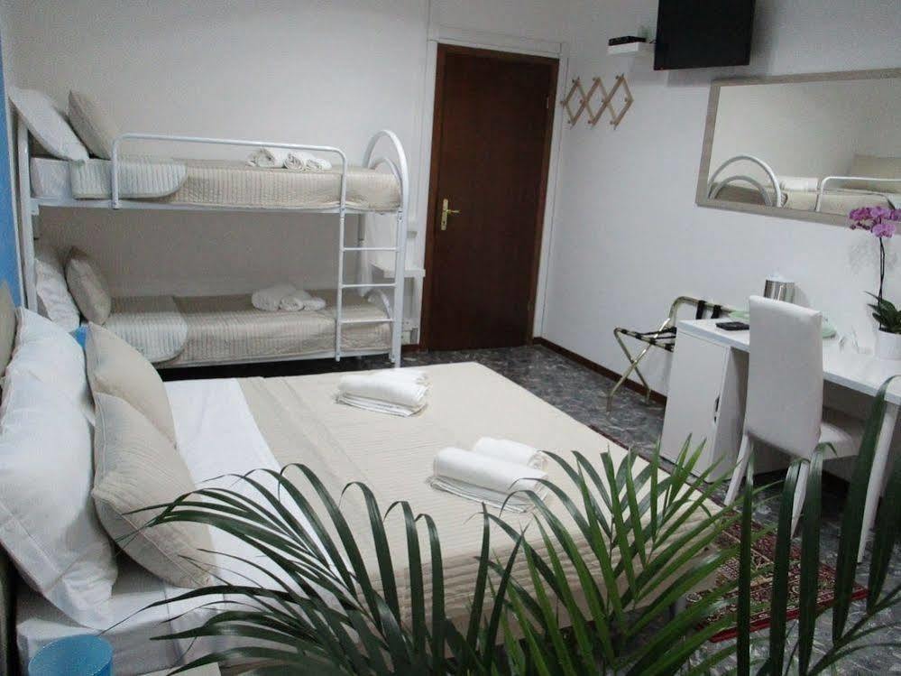 Maxim Rooms Rome Luaran gambar