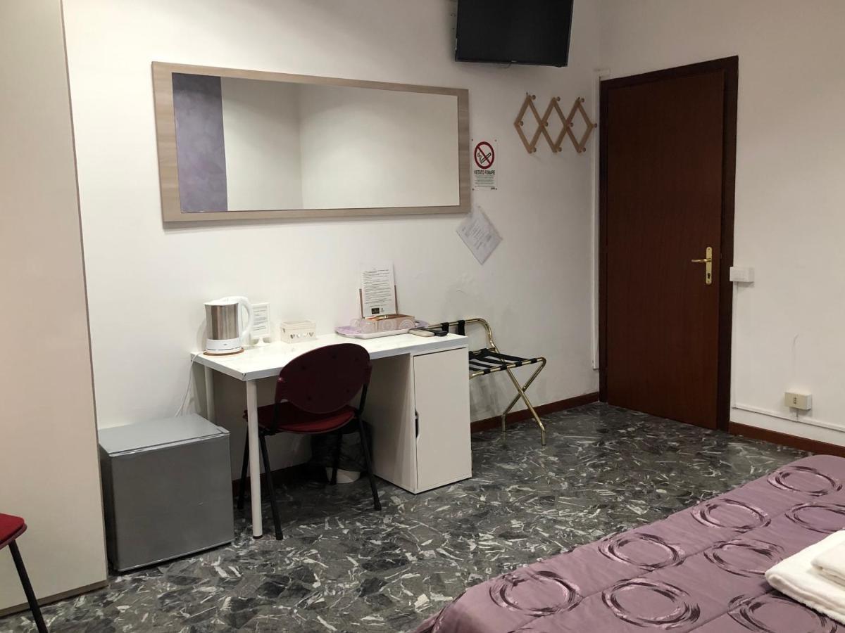 Maxim Rooms Rome Luaran gambar